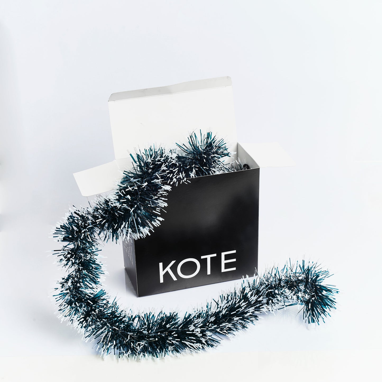 KIT CHRISTMAS ESSENTIALS